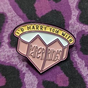 💍Taylor Swift - Paper Rings - Enamel Pin NEW
